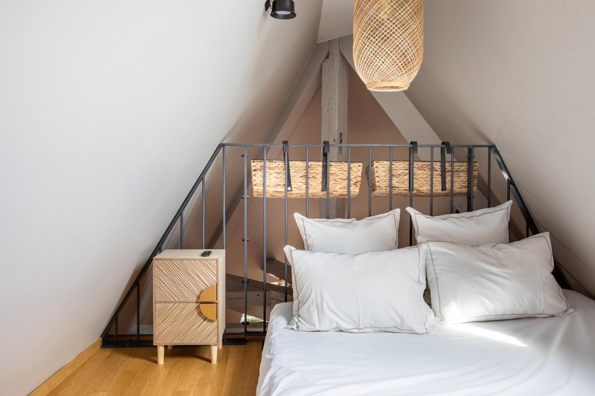 Duplex Atypique Au Coeur De Mulhouse Apartment Ngoại thất bức ảnh