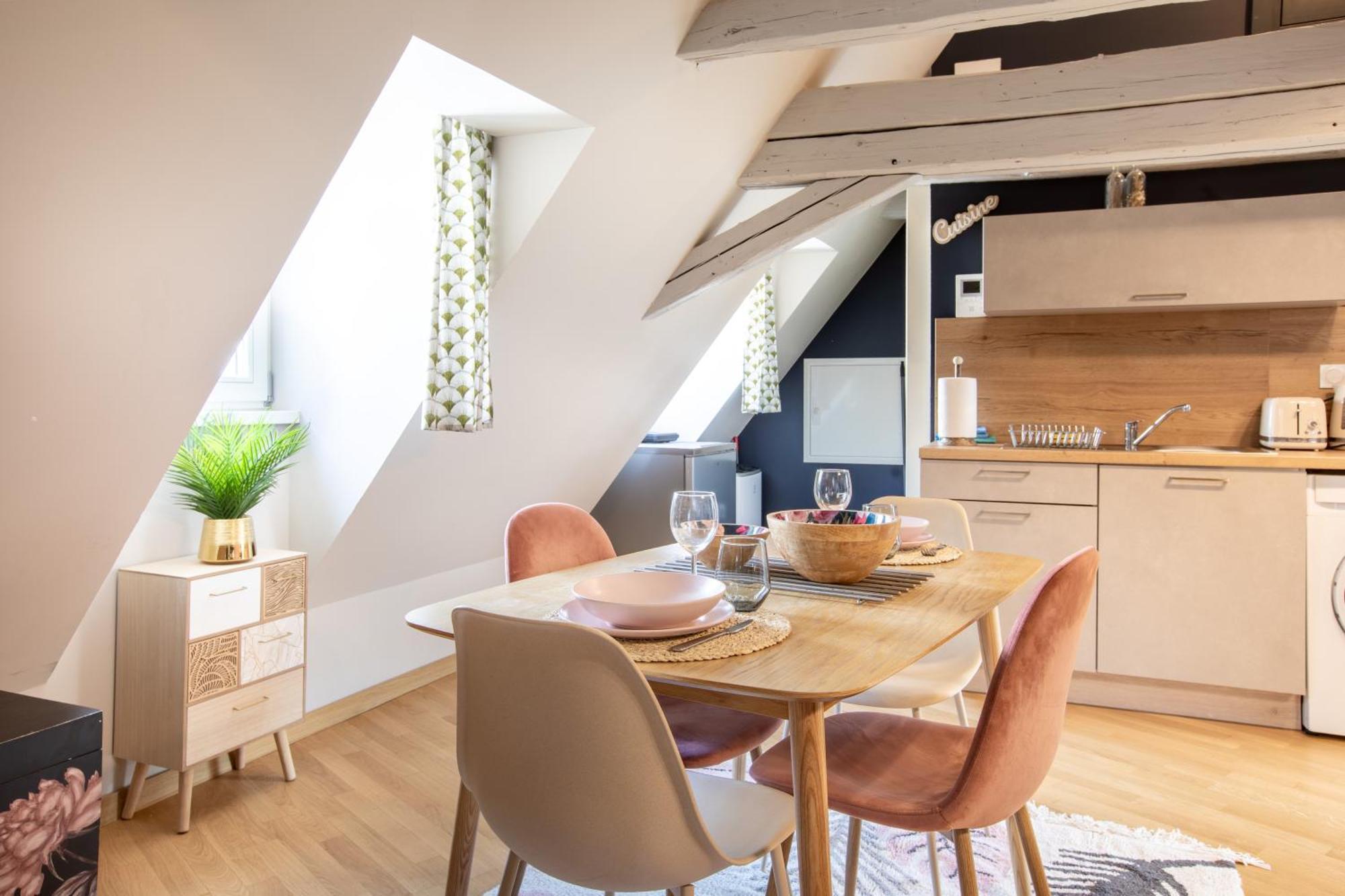 Duplex Atypique Au Coeur De Mulhouse Apartment Ngoại thất bức ảnh