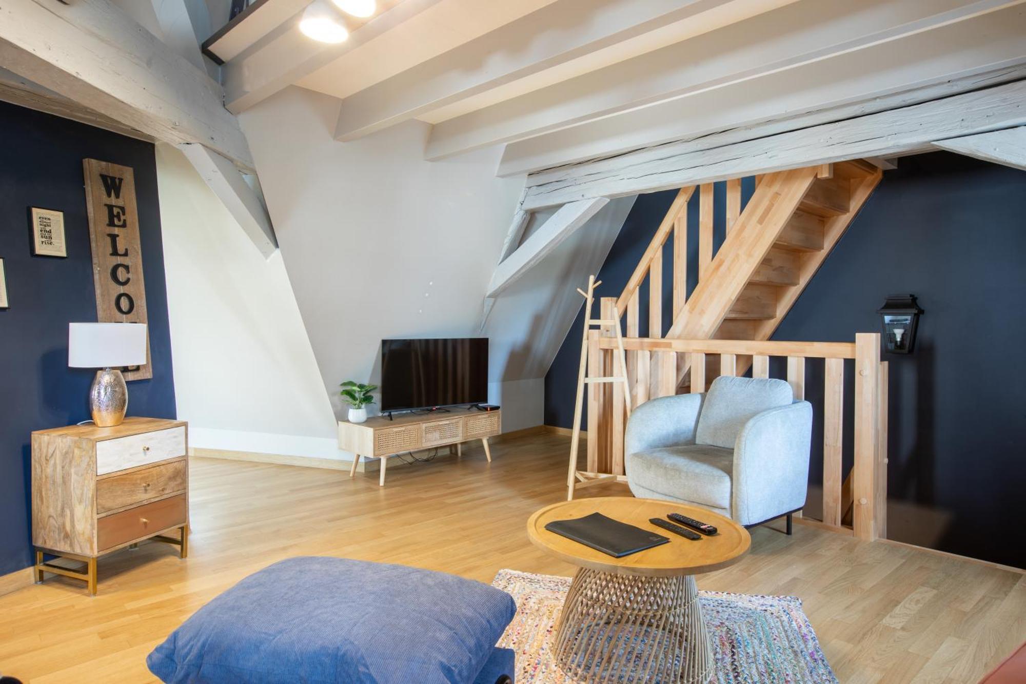 Duplex Atypique Au Coeur De Mulhouse Apartment Ngoại thất bức ảnh